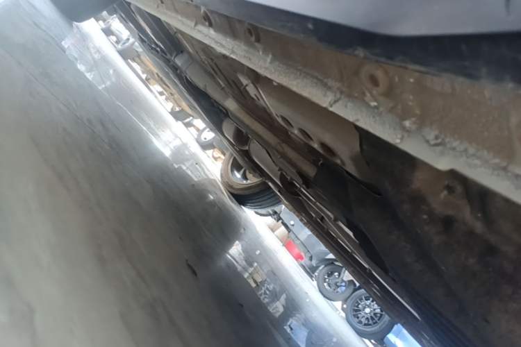 Used Geely Auto FX11 2023 2.0TD DCT Prestige Edition Left Side Sill