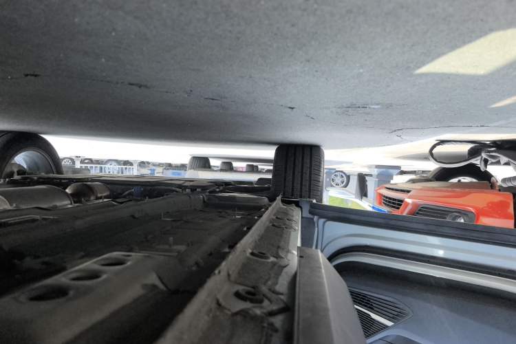 Used Geely Auto FX11 2023 1.5TD DCT Prestige Edition Left Side Sill