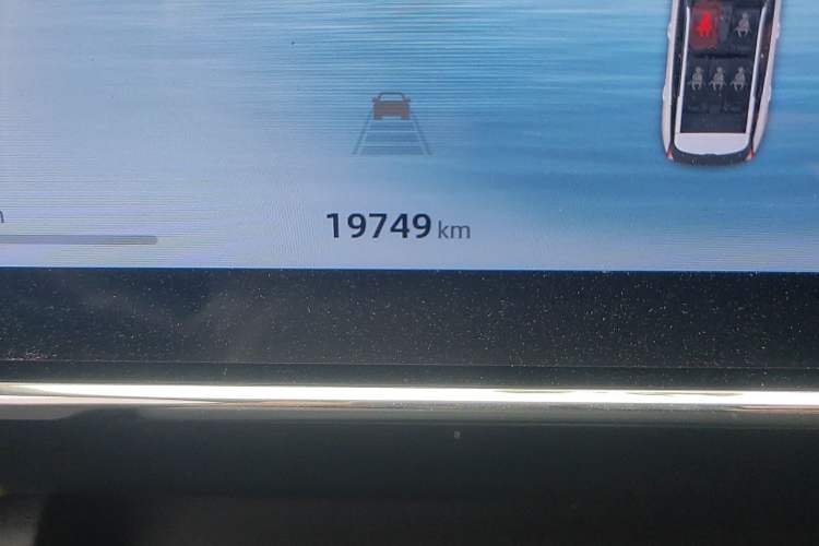 Used Geely Auto FX11 2023 1.5TD DCT Prestige Edition Odometer Close Up