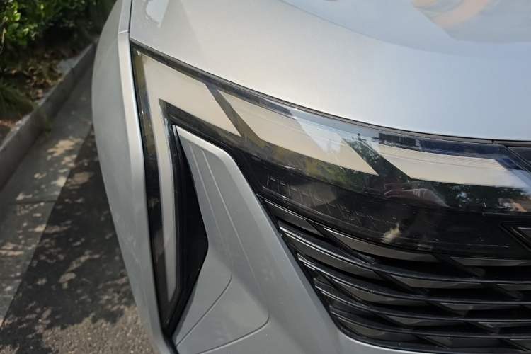 Used Geely Auto FX11 2023 1.5TD DCT Prestige Edition Right Front Headlight
