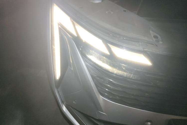 Used Geely Auto FX11 2023 1.5TD DCT Prestige Edition Right Front Headlight