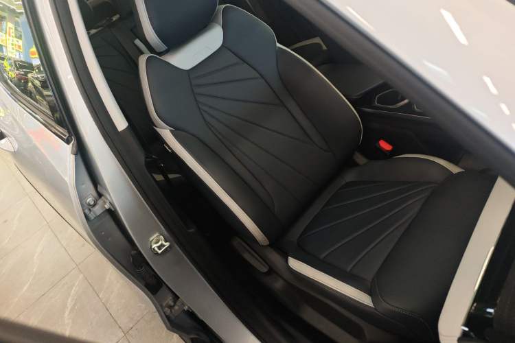Used Geely Auto FX11 2023 1.5TD DCT Glory Edition Right Front Seat