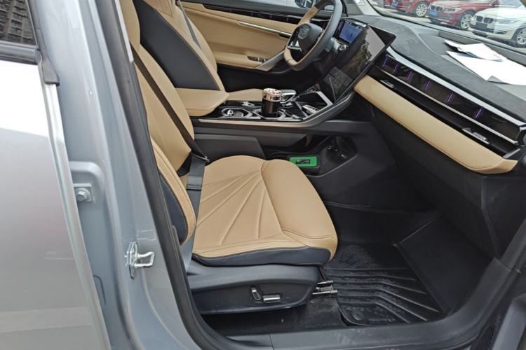 Used Geely Auto FX11 2023 1.5TD DCT Prestige Edition Right Front Seat