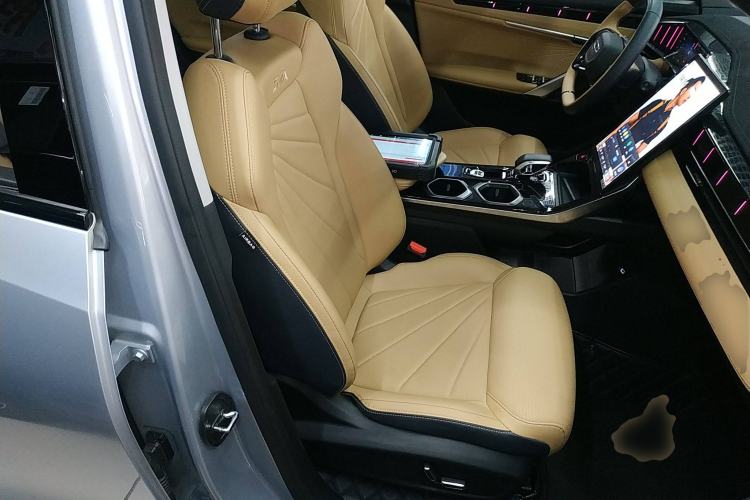 Used Geely Auto FX11 2023 1.5TD DCT Prestige Edition Right Front Seat