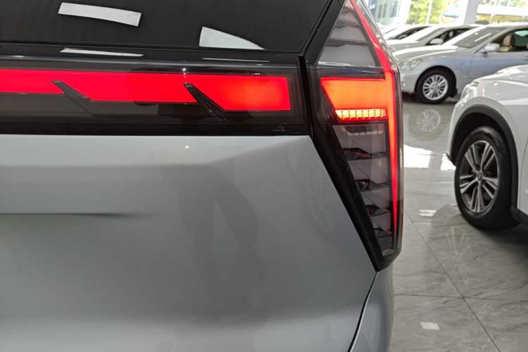 Used Geely Auto FX11 2023 1.5TD DCT Prestige Edition Right Rear Taillight