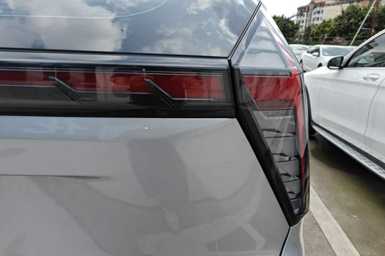 Used Geely Auto FX11 2023 1.5TD DCT Prestige Edition Right Rear Taillight