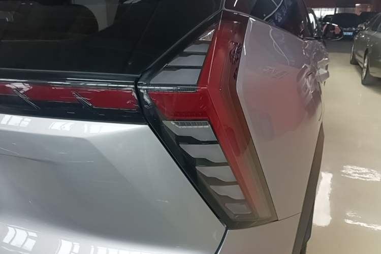Used Geely Auto FX11 2023 2.0TD DCT Flagship Version Right Rear Taillight