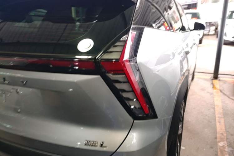 Used Geely Auto FX11 2023 1.5TD DCT Prestige Edition Right Rear Taillight