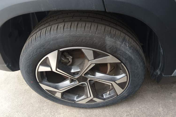 Used Geely Auto FX11 2023 1.5TD DCT Prestige Edition Right Rear Wheel Hub