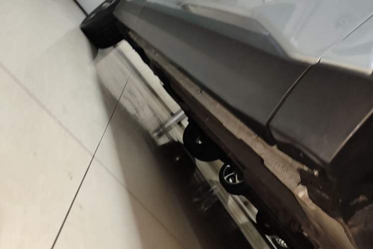 Used Geely Auto FX11 2023 1.5TD DCT Prestige Edition Right Side Sill
