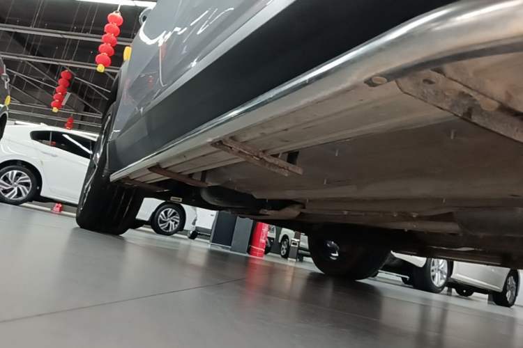 Used Geely Auto FX11 2023 2.0TD DCT Prestige Edition Right Side Sill