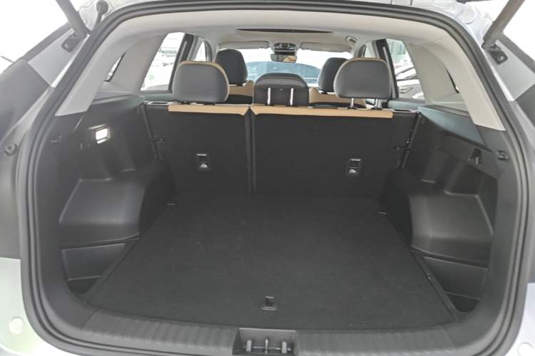 Used Geely Auto FX11 2023 1.5TD DCT Prestige Edition Trunk