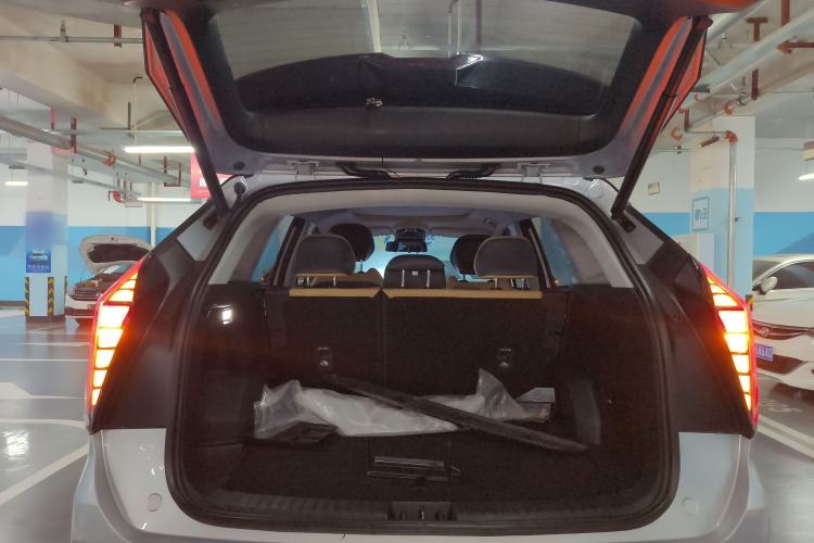 Used Geely Auto FX11 2023 1.5TD DCT Prestige Edition Trunk