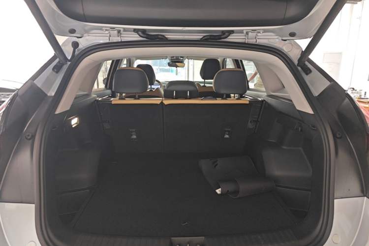 Used Geely Auto FX11 2023 1.5TD DCT Prestige Edition Trunk