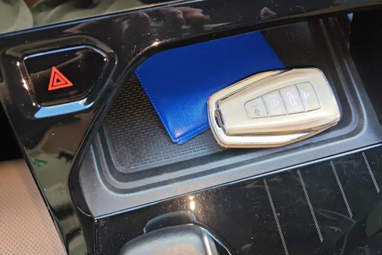 Used Geely Auto FX11 2023 1.5TD DCT Prestige Edition Vehicle Key