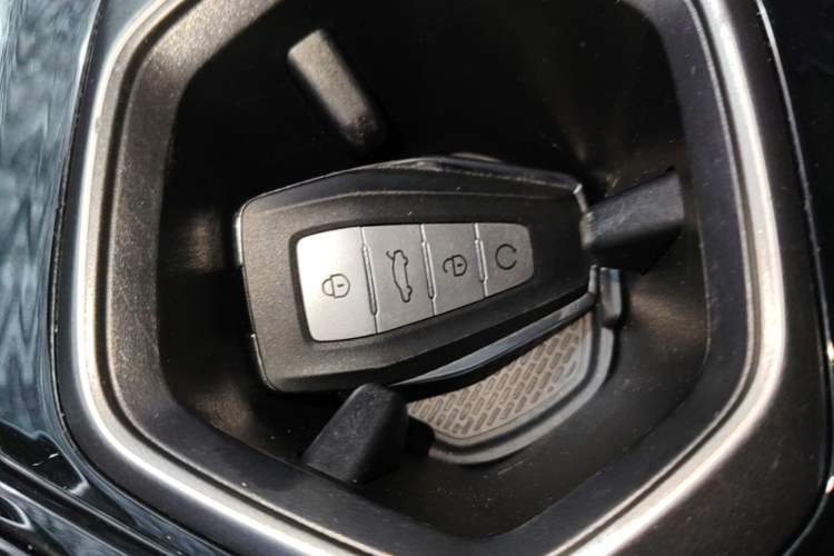 Used Geely Auto FX11 2023 1.5TD DCT Prestige Edition Vehicle Key