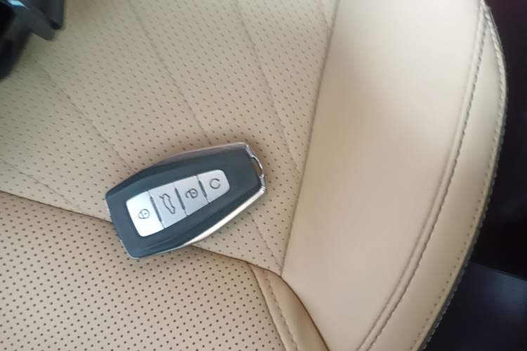 Used Geely Auto FX11 2023 2.0TD DCT Prestige Edition Vehicle Key