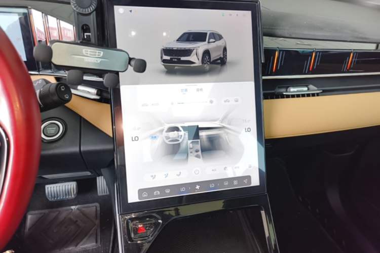Used Geely Auto FX11 2023 1.5TD DCT Prestige Edition Audio And AC Panel