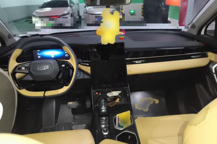 Used Geely Auto FX11 2023 1.5TD DCT Prestige Edition Center Console