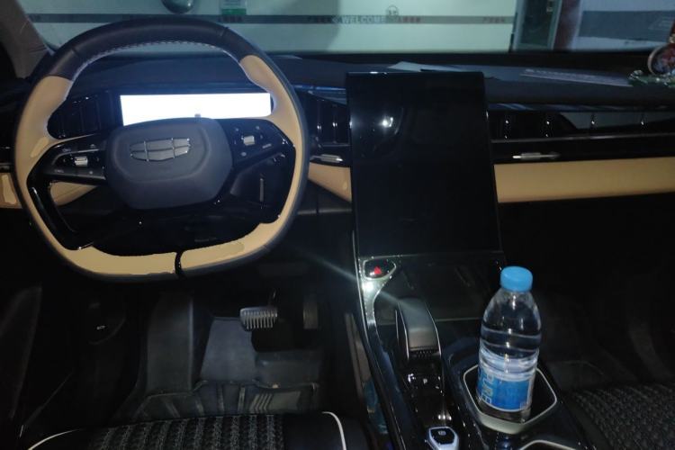 Used Geely Auto FX11 2023 1.5TD DCT Prestige Edition Center Console