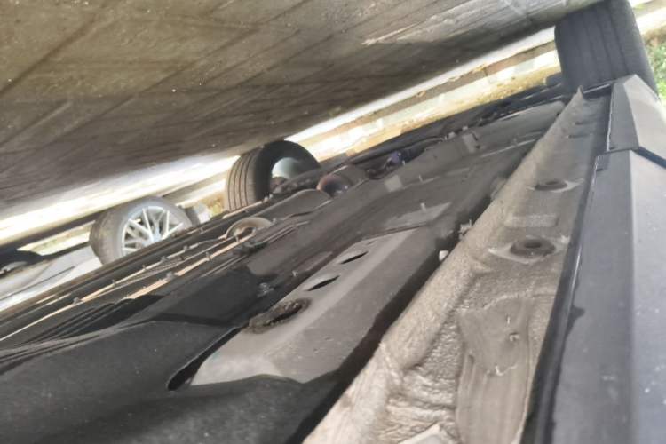 Used Geely Auto FX11 2023 2.0TD DCT Prestige Edition Chassis Rear Left