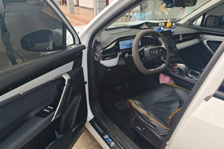 Used Geely Auto FX11 2023 1.5TD DCT Glory Edition Driver Seat