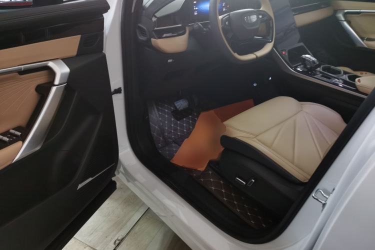 Used Geely Auto FX11 2023 2.0TD DCT Prestige Edition Driver Seat