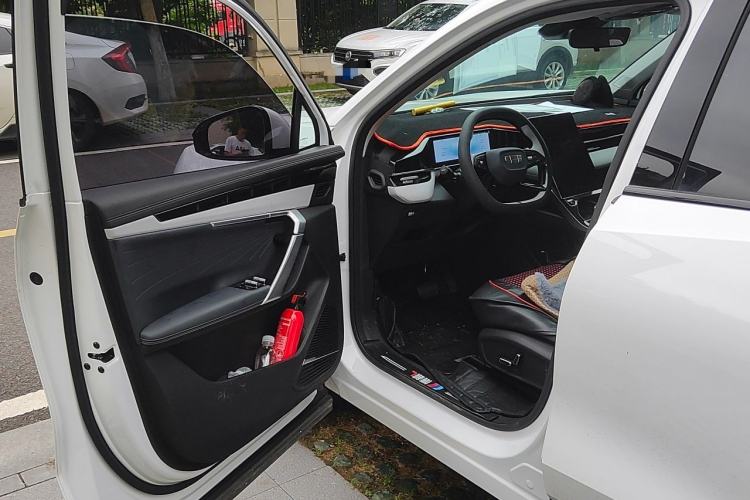 Used Geely Auto FX11 2023 1.5TD DCT Glory Edition Driver Seat