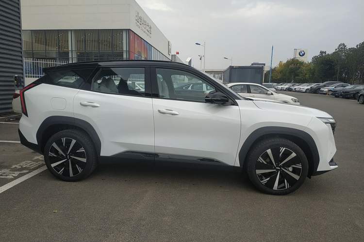 Used Geely Auto FX11 2023 1.5TD Leishen Hi·F Super Swift Exterior 2