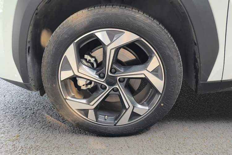 Used Geely Auto FX11 2023 1.5TD DCT Glory Edition Exterior 4