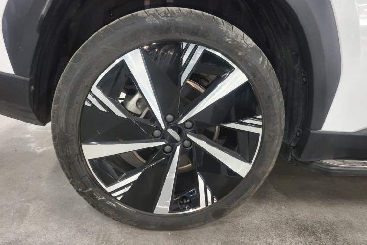 Used Geely Auto FX11 2023 2.0TD DCT Flagship Version Exterior 5