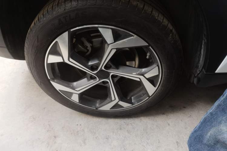 Used Geely Auto FX11 2023 1.5TD DCT Prestige Edition Exterior 5