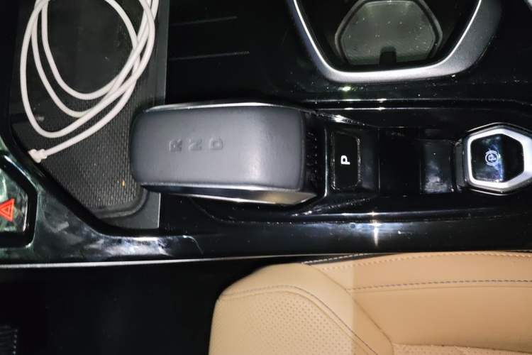 Used Geely Auto FX11 2023 1.5TD DCT Prestige Edition Gear Lever