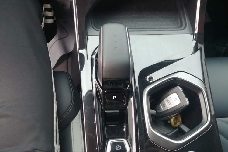 Used Geely Auto FX11 2023 1.5TD DCT Glory Edition Gear Lever
