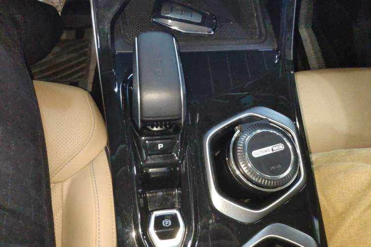 Used Geely Auto FX11 2023 1.5TD DCT Prestige Edition Gear Lever