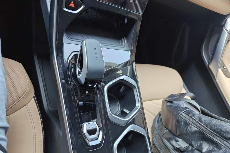 Used Geely Auto FX11 2023 1.5TD DCT Prestige Edition Gear Lever