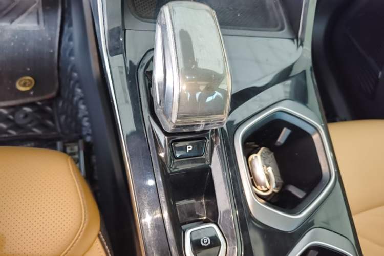 Used Geely Auto FX11 2023 1.5TD DCT Prestige Edition Gear Lever