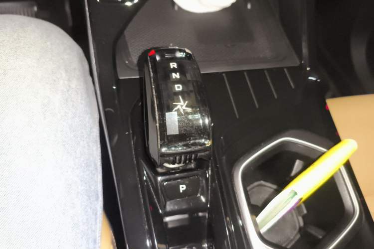 Used Geely Auto FX11 2023 1.5TD DCT Prestige Edition Gear Lever