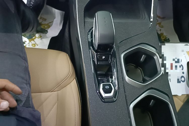 Used Geely Auto FX11 2023 1.5TD DCT Prestige Edition Gear Lever