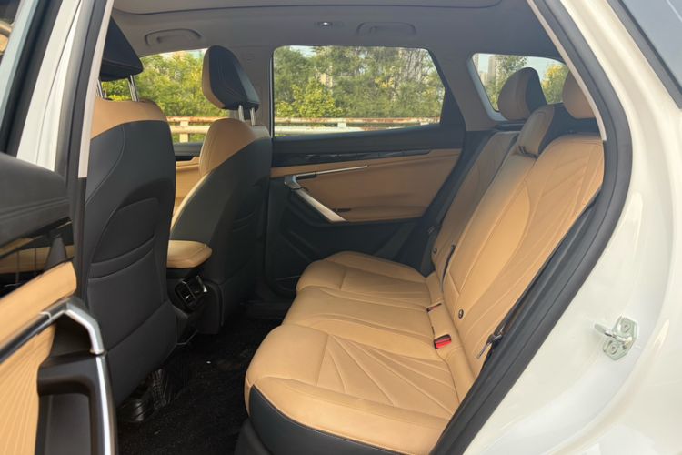 Used Geely Auto FX11 2023 1.5TD DCT Prestige Edition Interior 2