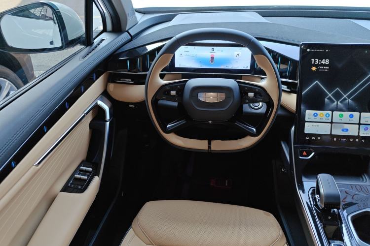 Used Geely Auto FX11 2023 1.5TD DCT Prestige Edition Interior 2