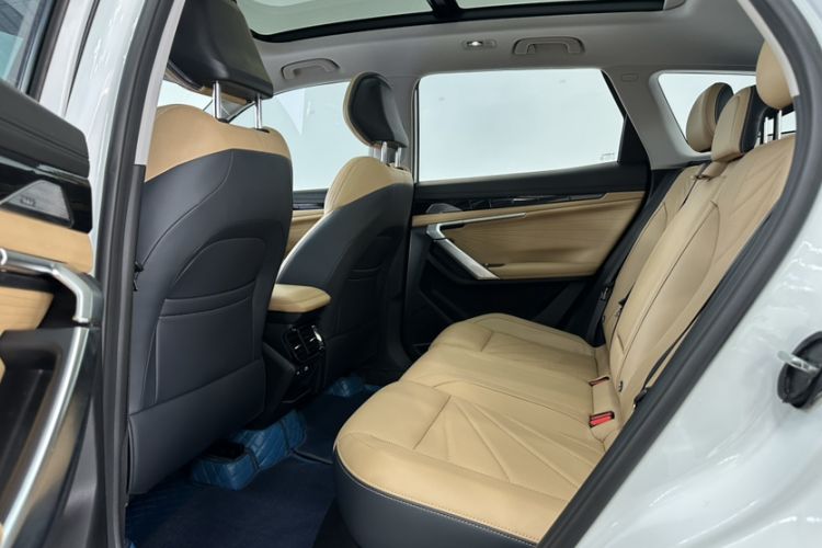 Used Geely Auto FX11 2023 2.0TD DCT Flagship Version Interior 3