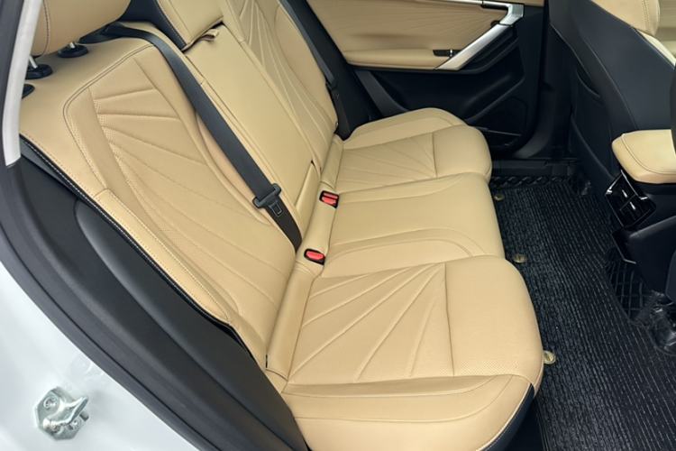 Used Geely Auto FX11 2023 1.5TD DCT Prestige Edition Interior 5