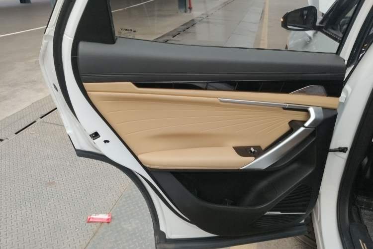 Used Geely Auto FX11 2023 2.0TD DCT Flagship Version Interior 8