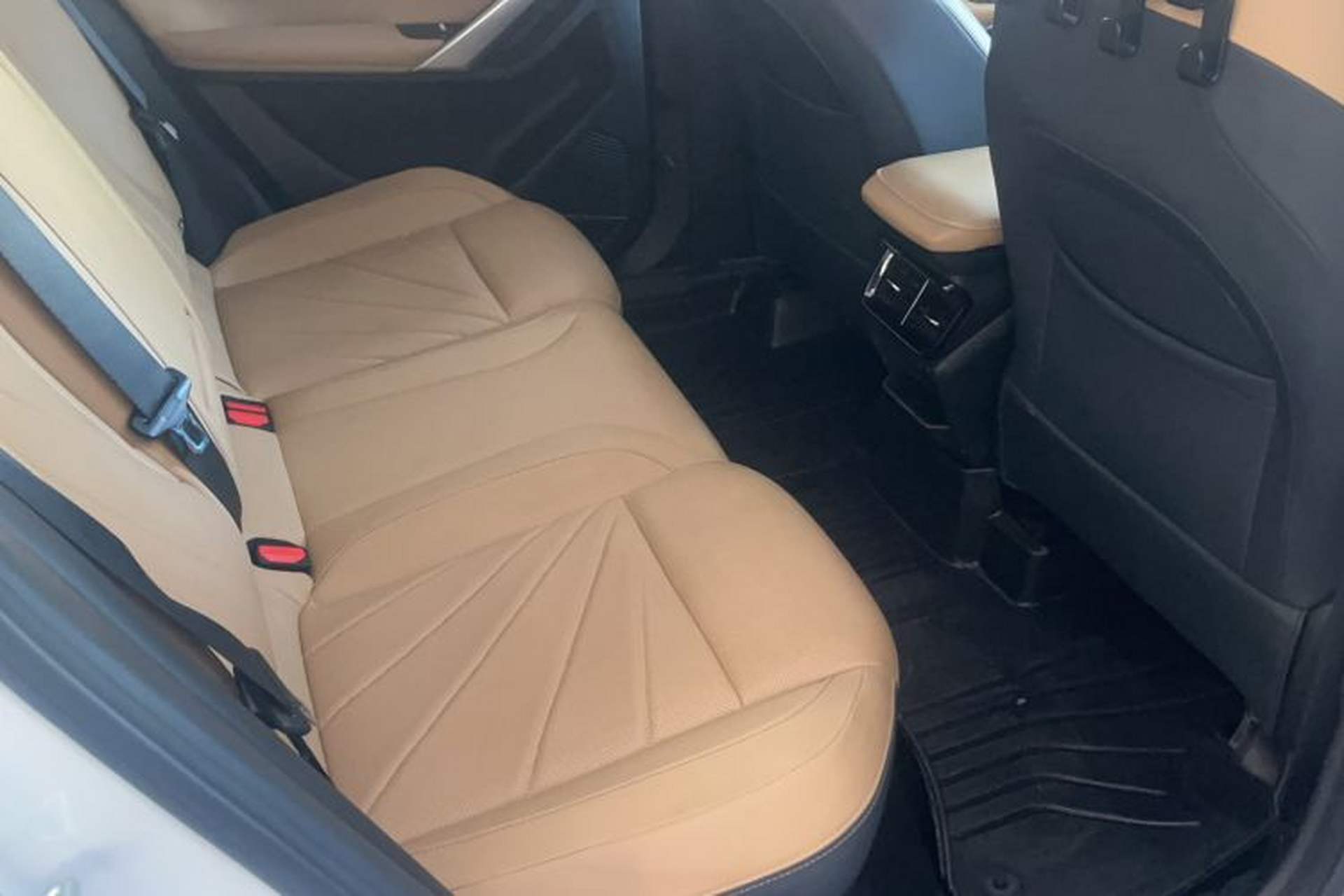 Used Geely Auto FX11 2023 1.5TD DCT Prestige Edition Interior 9