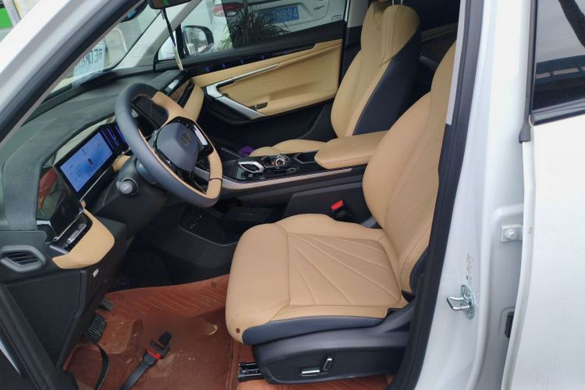 Used Geely Auto FX11 2023 1.5TD DCT Prestige Edition Left Front Seat