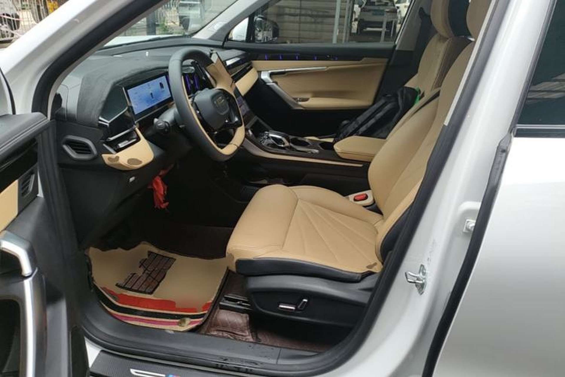 Used Geely Auto FX11 2023 1.5TD DCT Prestige Edition Left Front Seat