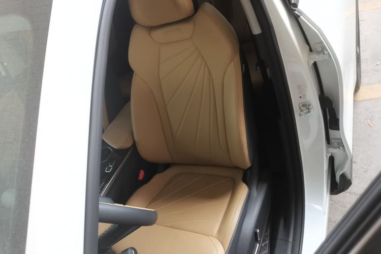 Used Geely Auto FX11 2023 1.5TD DCT Prestige Edition Left Front Seat