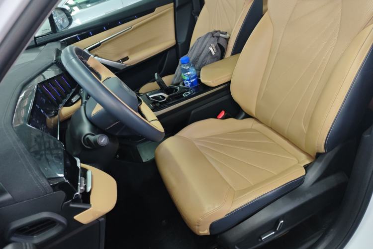 Used Geely Auto FX11 2023 1.5TD DCT Prestige Edition Left Front Seat