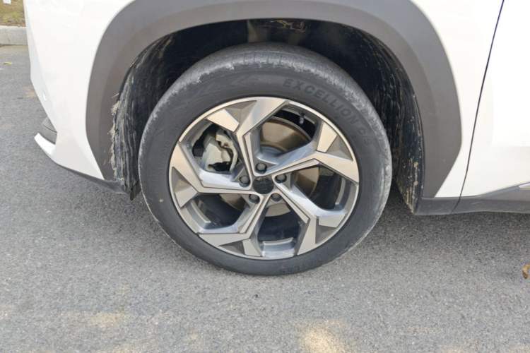 Used Geely Auto FX11 2023 1.5TD DCT Prestige Edition Left Front Wheel Hub